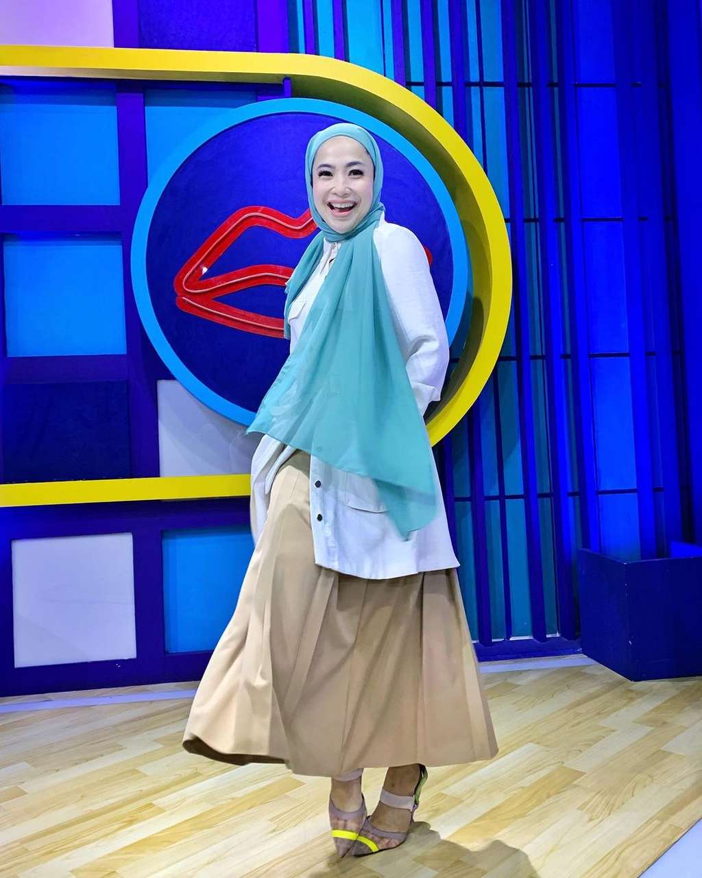 Potret Feni Rose