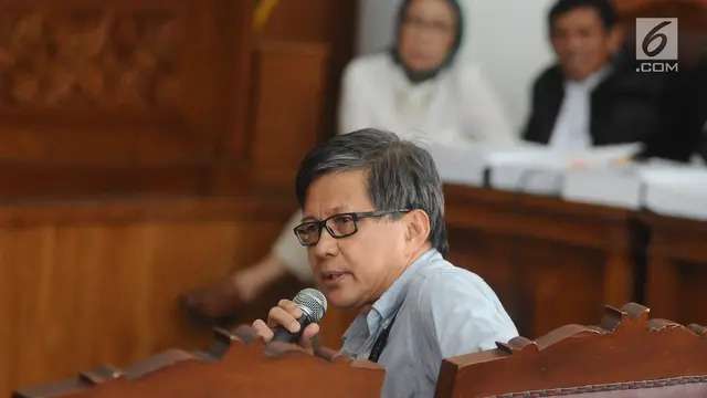 Jokowi Soal Disebut Rocky Gerung ‘Bajingan’: Itu Hal Kecil