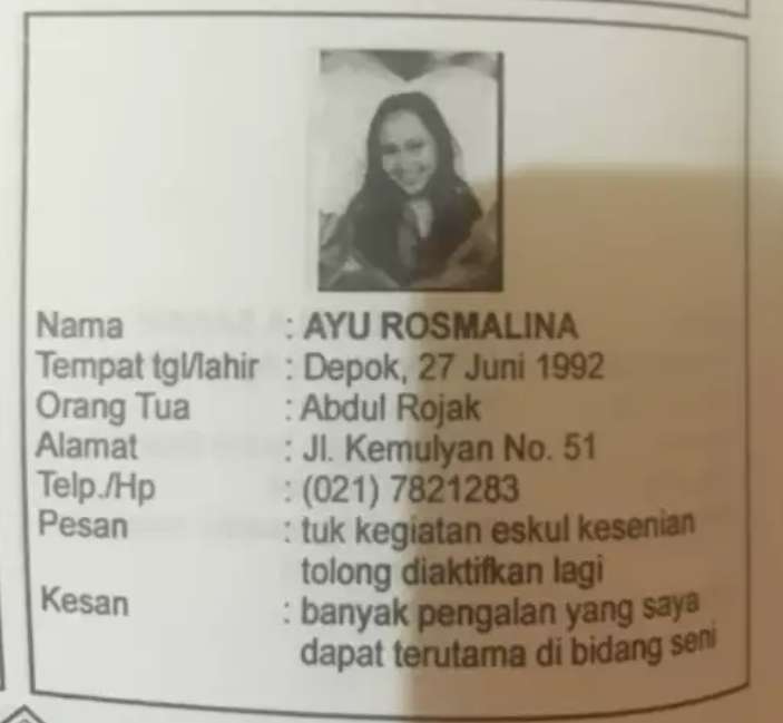 Buku Tahunan Ayu Ting Ting