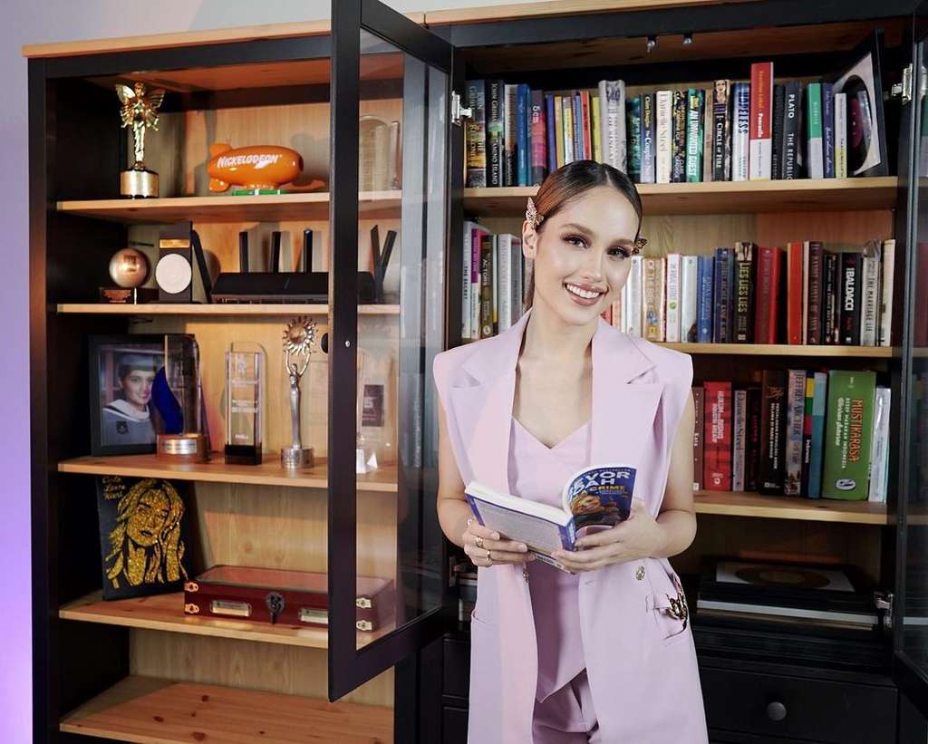 Cinta Laura
