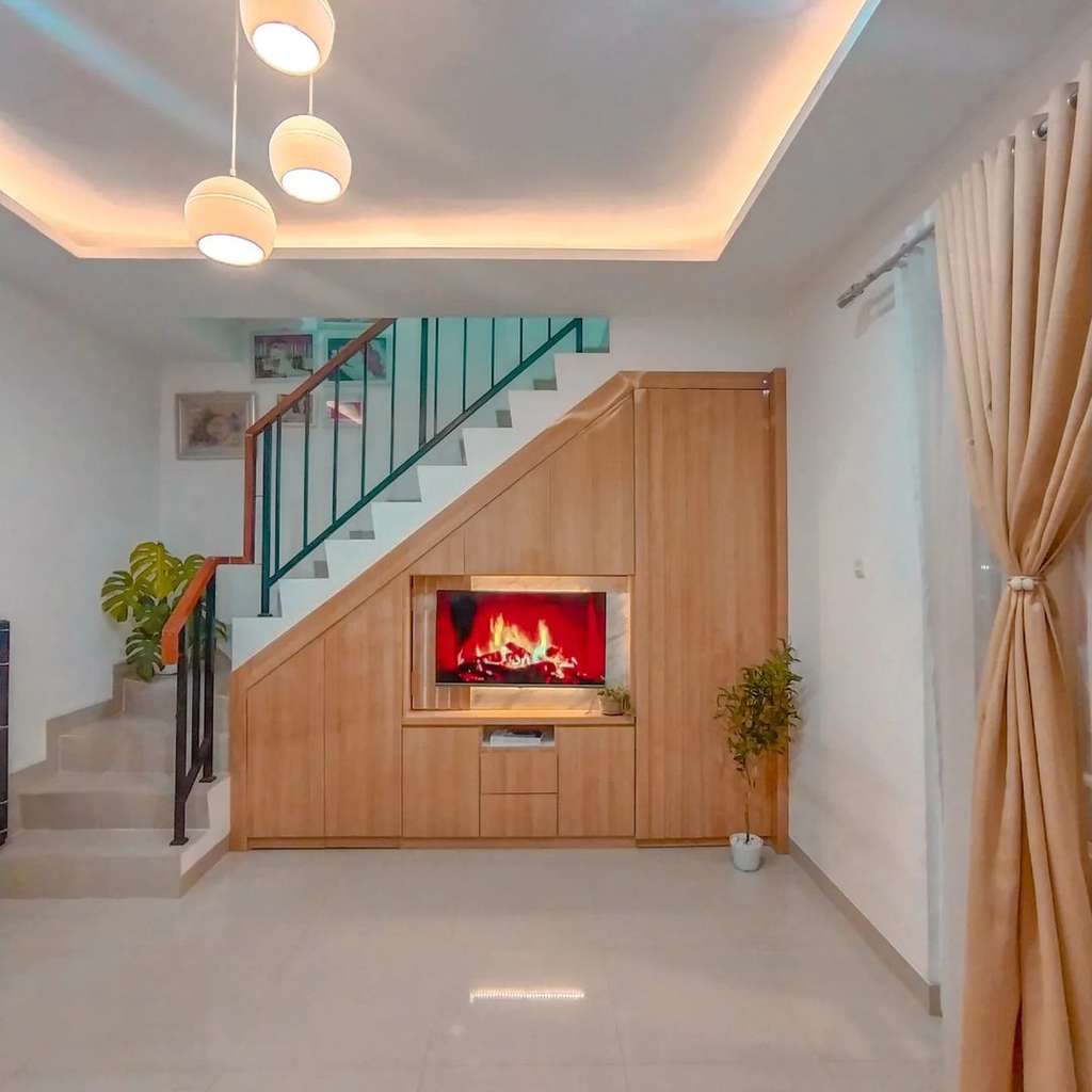 Kabinet bawah tangga