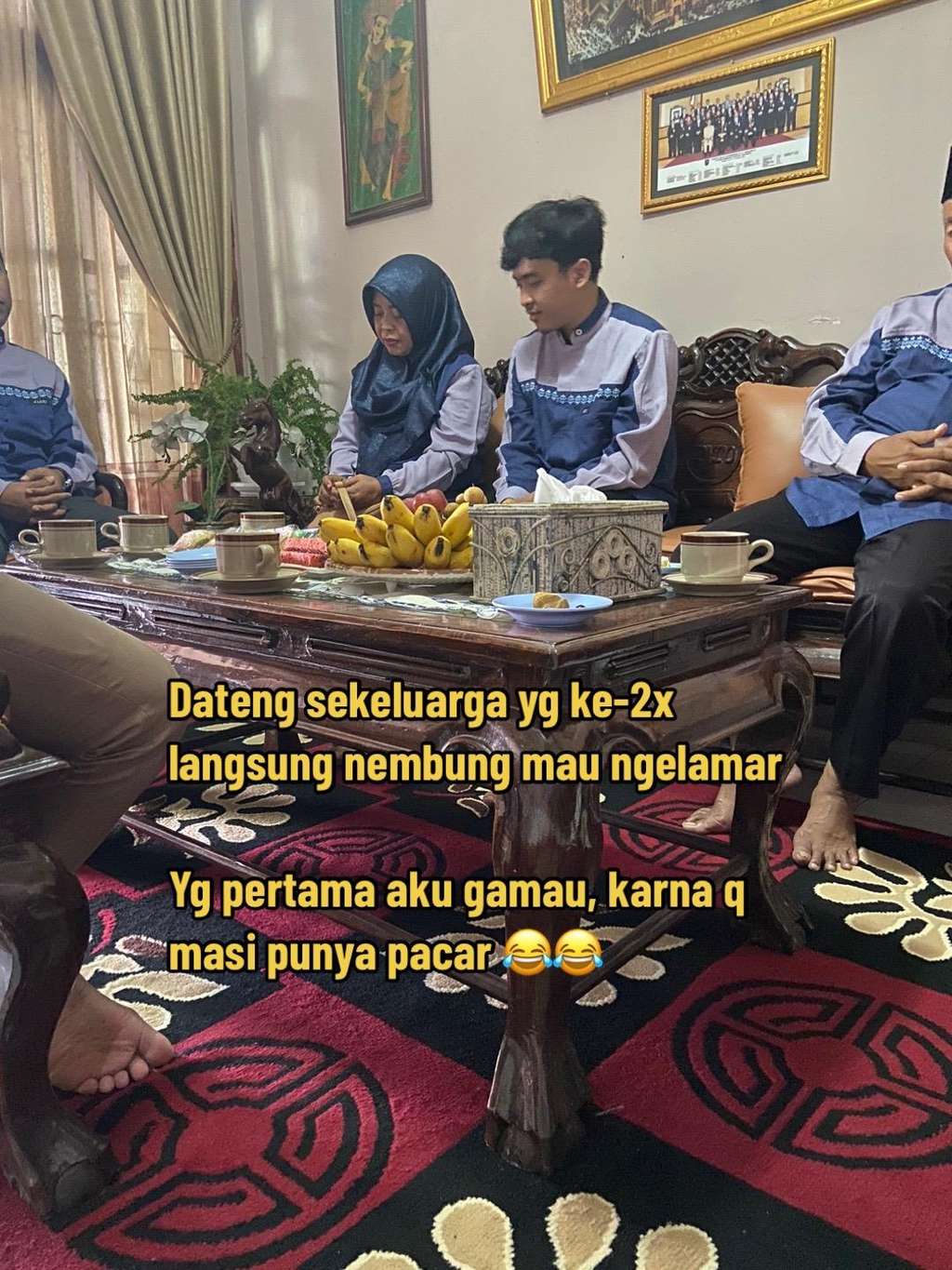 Pengantin wanita malah senang dijodohkan orangtua.