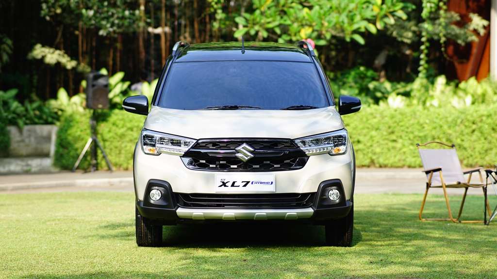 suzuki new hybrid xl7