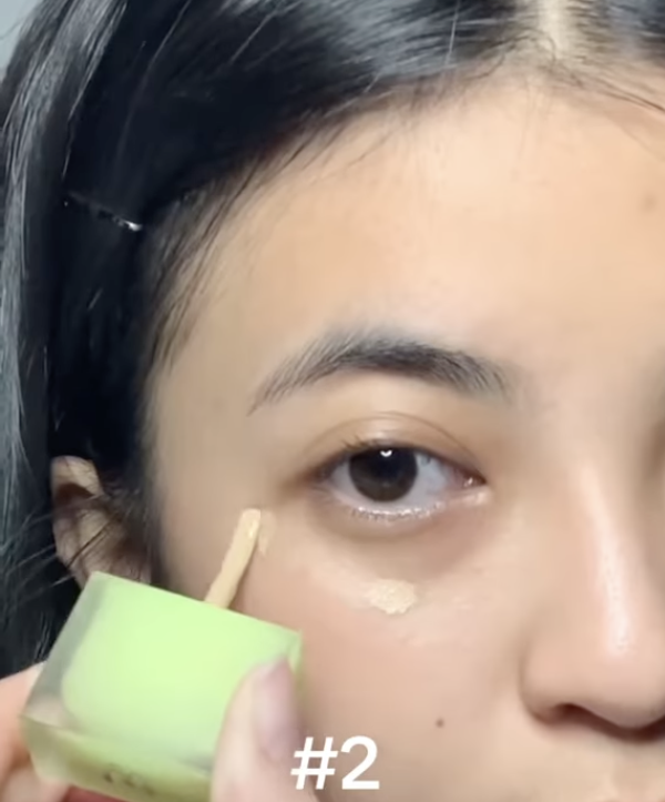 Memakai Concealer