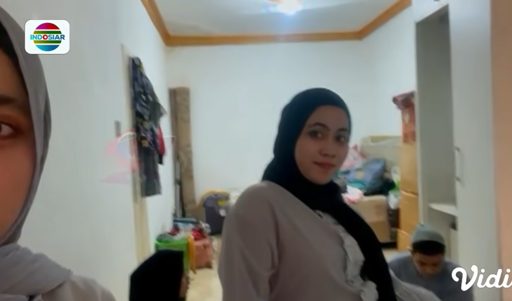 Putri Isnari