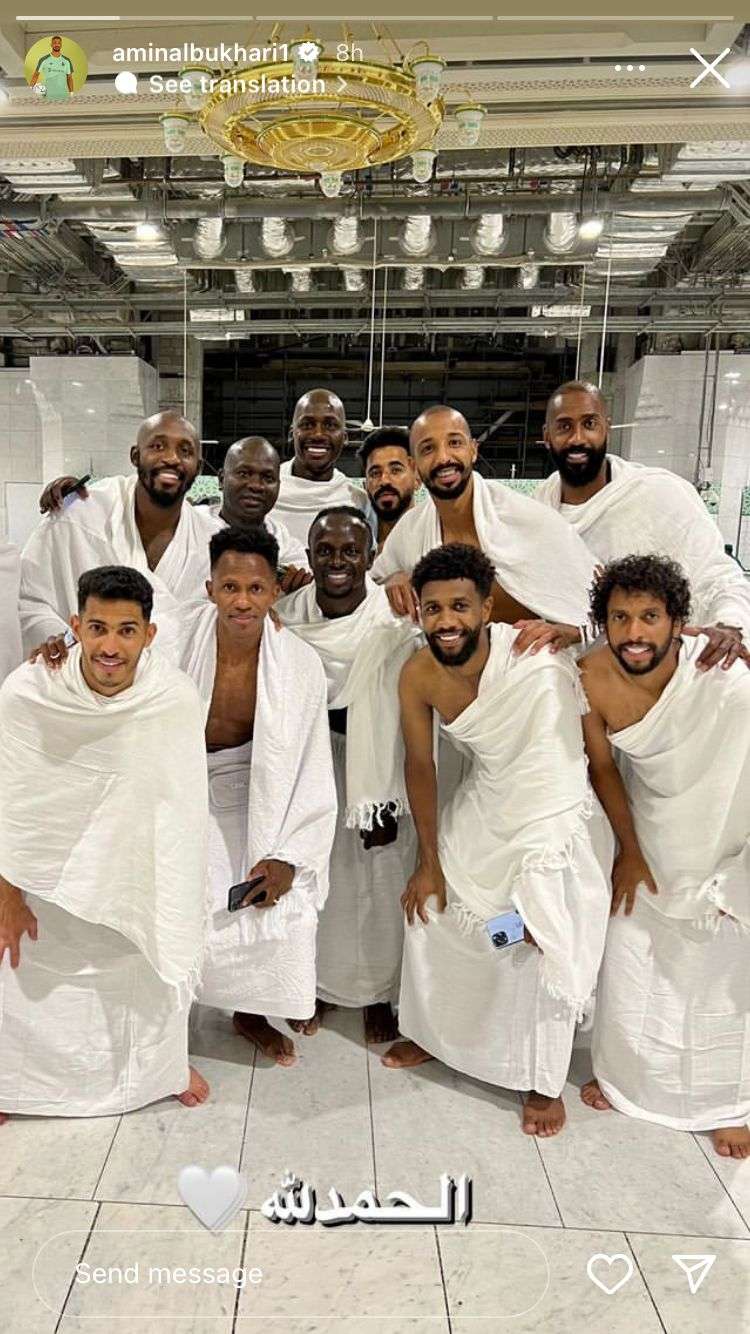 Masya Allah! Momen Pemain Al Nassr Umroh Barengan, Adem Melihatnya