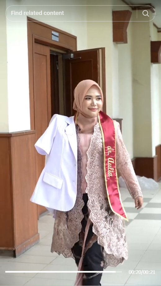 Salut! Wanita ini Rela Berjuang Teruskan Mimpi Sang Ayah Hingga Berhasil Menjadi Dokter