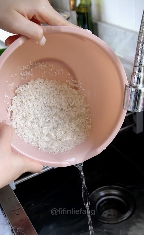 Memasak Nasi