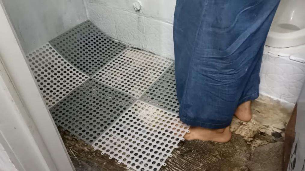 Makeover kamar mandi jorok jadi estetik dan cantik maksimal.
