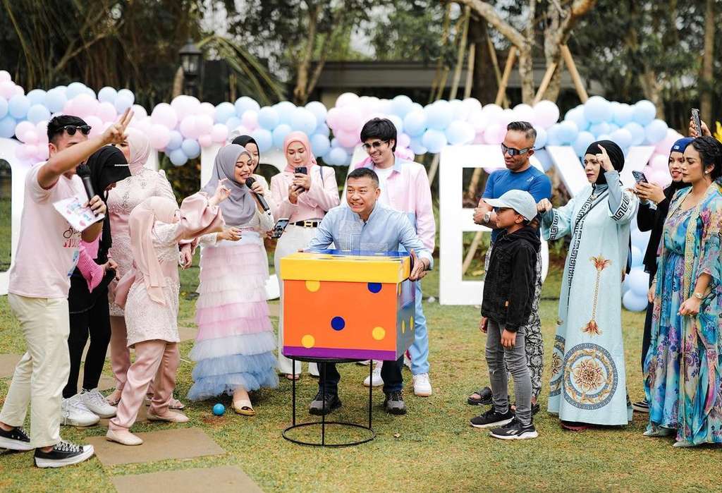 Gender reveal Aurel Gender reveal Aurel