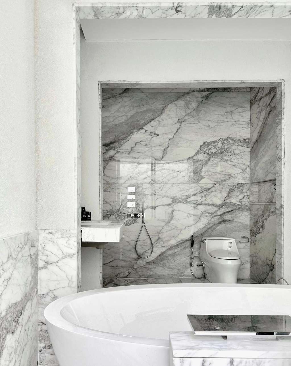 Kamar Mandi Mewah rumah Omar Daniel