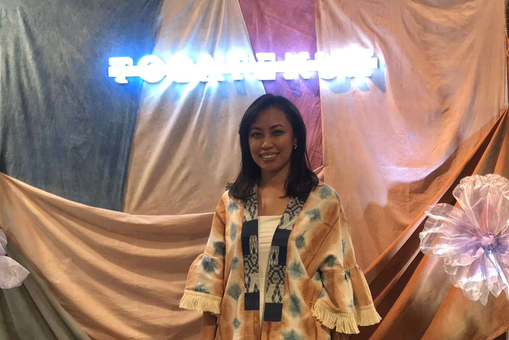 Koleksi Resort Wear dengan Pewarna Alami, Warna Kalem dan Aman di Kulit