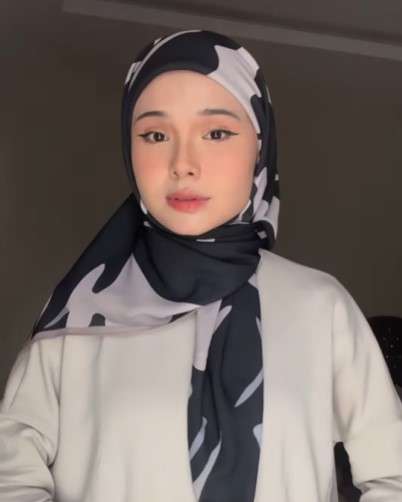Hijab magnet