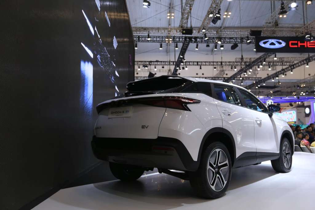 Chery Buka Selubung Omoda 5 EV di GIIAS 2023, Dijual Awal Tahun Depan