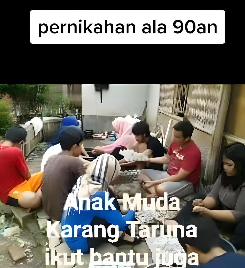 Potret pernikahan jadul tahun 90an yang unik dan penuh nostalgia.
