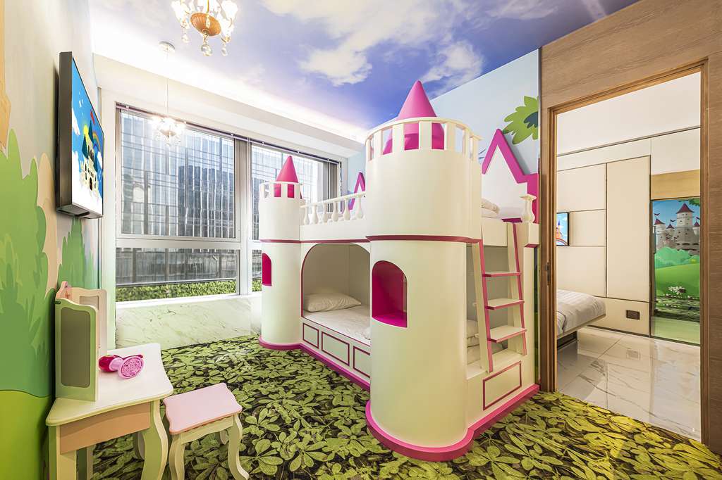 Regala Themed Family Suite_Castle