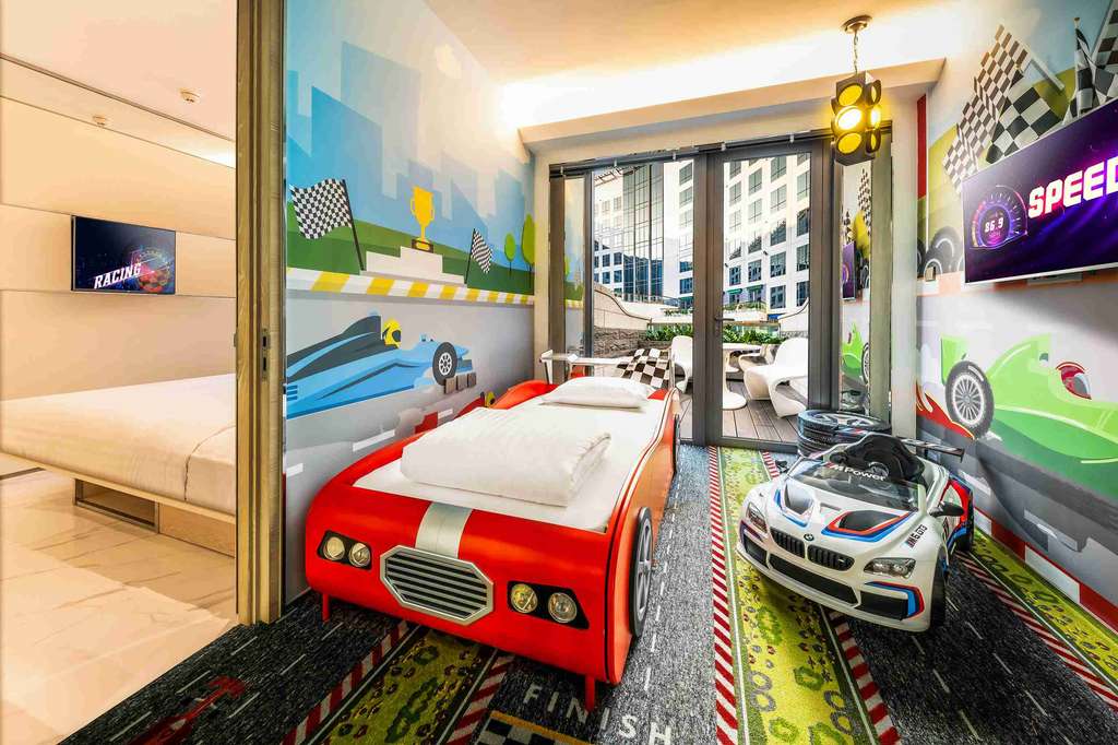 Regala Themed Family Suite with Patio_Racing Car
