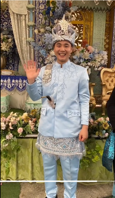 Momen Resepsi Wanita Aceh dengan Pria Korsel, Mirip Drama Korea