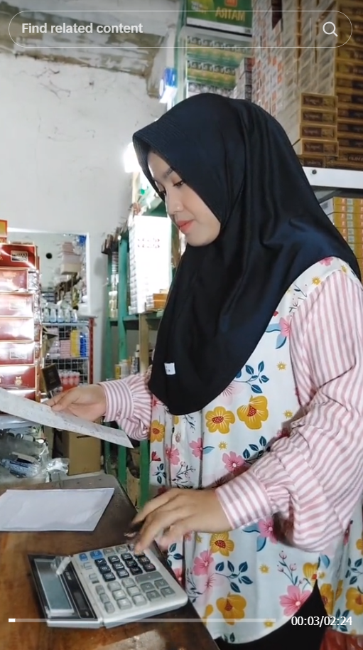 Viral Wanita Jaga Warung Menghitung Tangan Bergerak Secepat Kilat, Skill Kalkulatornya Di Luar Nalar