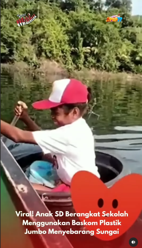 Perjuangan anak SD di Papua Berangkat Sekolah Naik Baskom Plastik Sebrangi Sungai