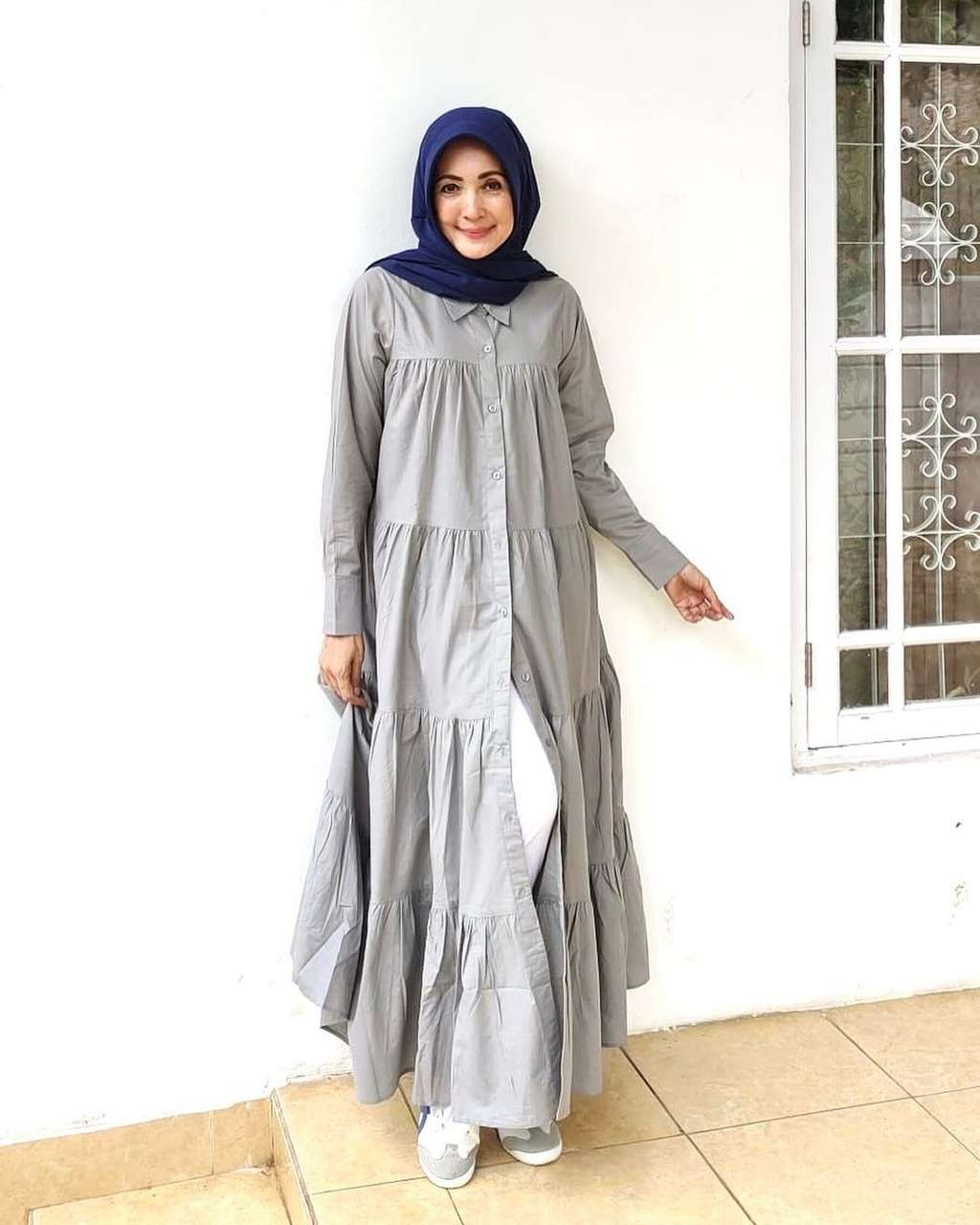 Potret Henidar Amroe Potret Henidar Amroe