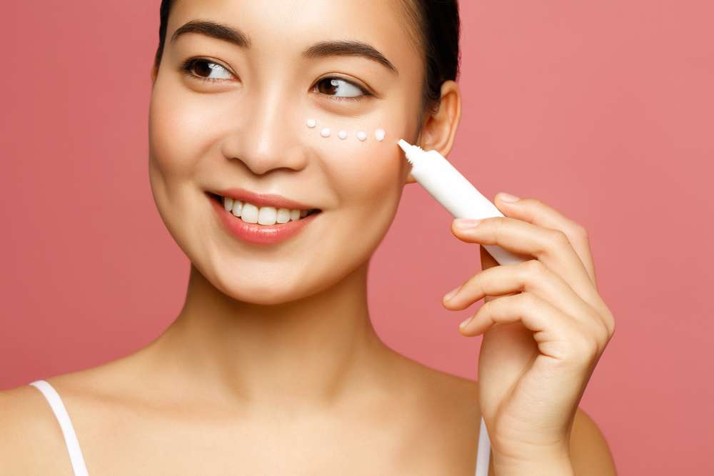 Memakai Skincare