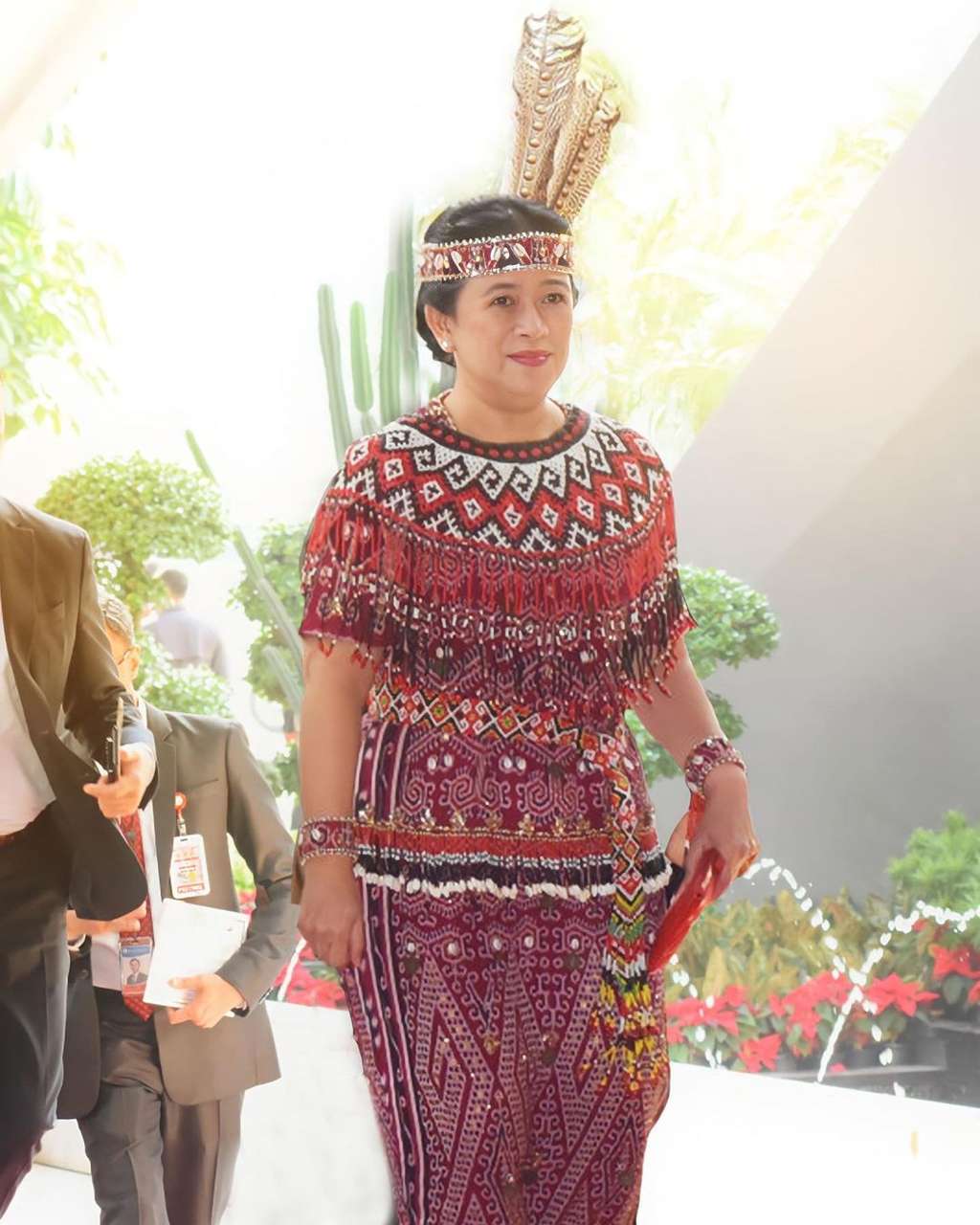 Puan Maharani Pakai Baju Adat Dayak dengan Motif Sakral ke Sidang Tahunan MPR