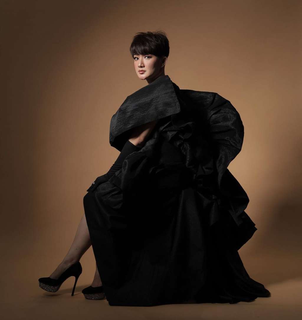 Melly Mono mantan vokalis grup SHE