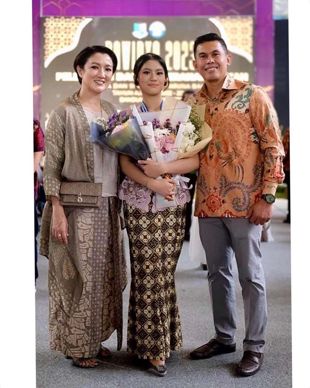 Melly Mono mantan vokalis grup SHE