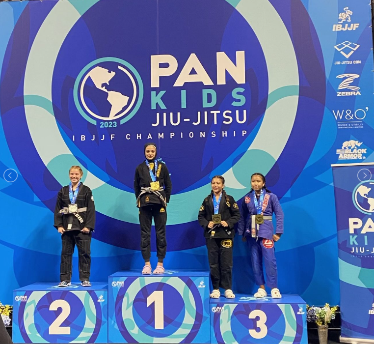 Aaminah, Atlet Jiu Jitsu Berhijab Pertama Cetak Sejarah bawa Medali Emas Turnamen Dunia di Usia 12 Tahun