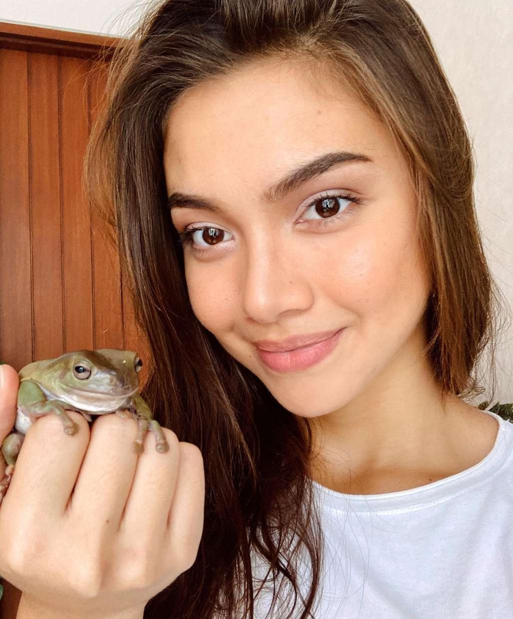 Potret Angela Gilsha
