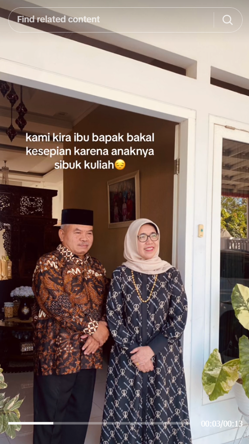 Anak Khawatir Orangtua Kesepian Ditinggal Kuliah, Ternyata Malah Asyik Keliling Dunia