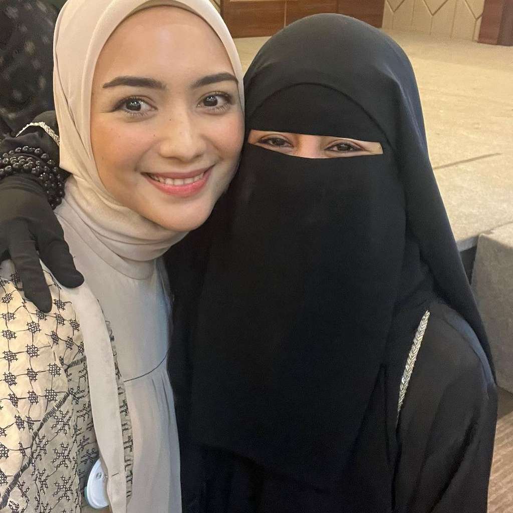 Citra Kirana dan Umi Pipik