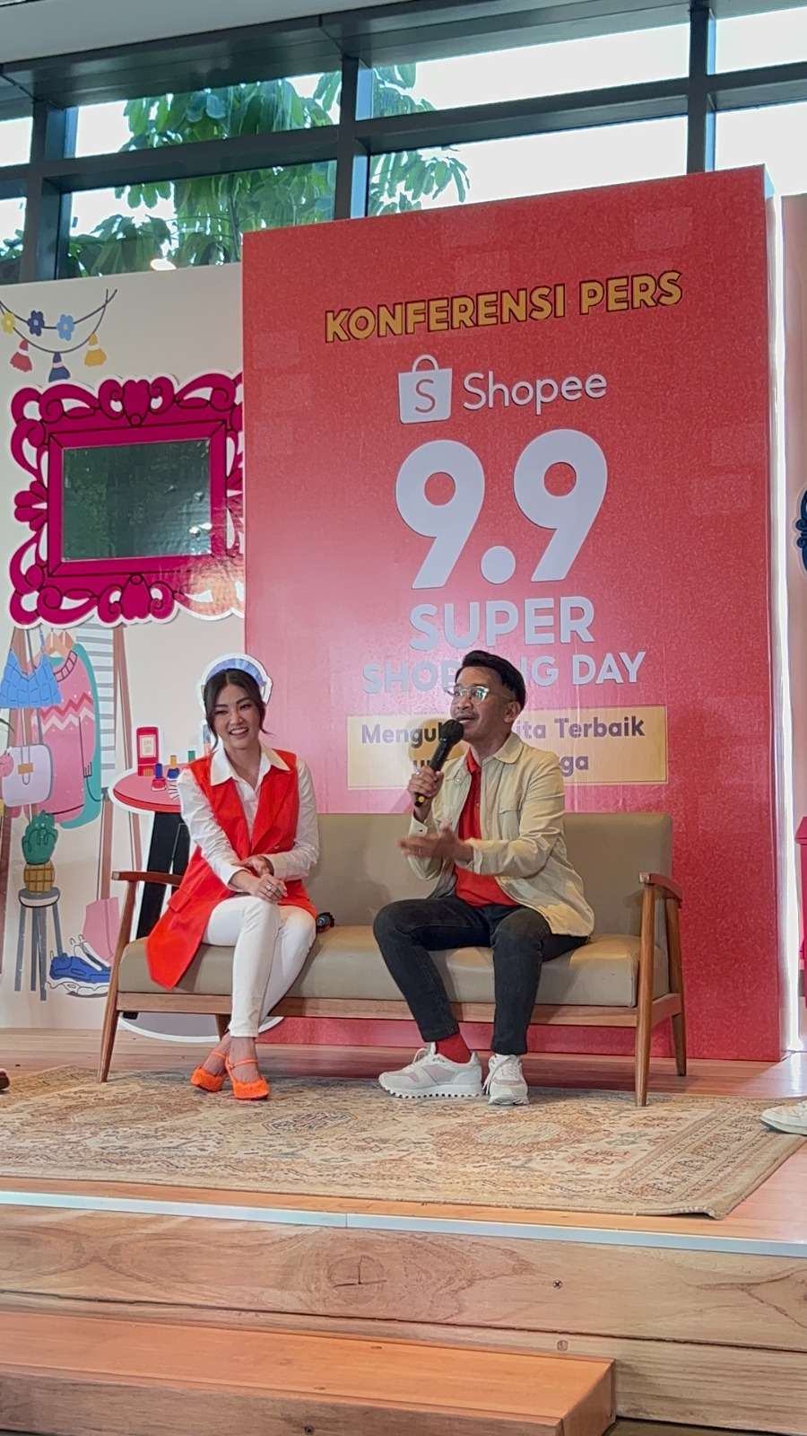 Ruben Onsu dan Sarwendah