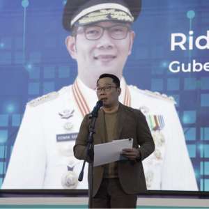 Gubernur Jabar Ridwan Kamil