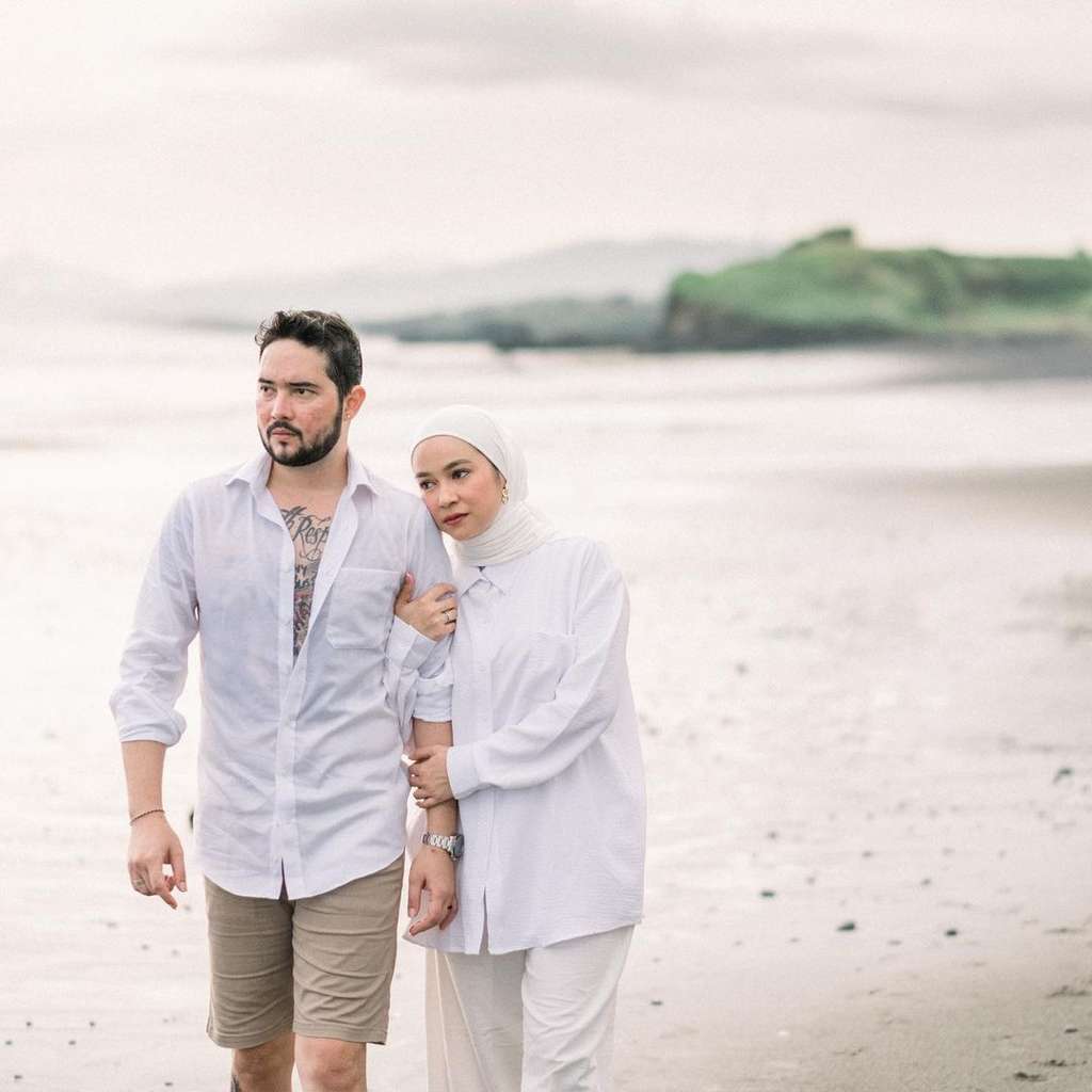 Potret Aryani Fitriana  dan Donny