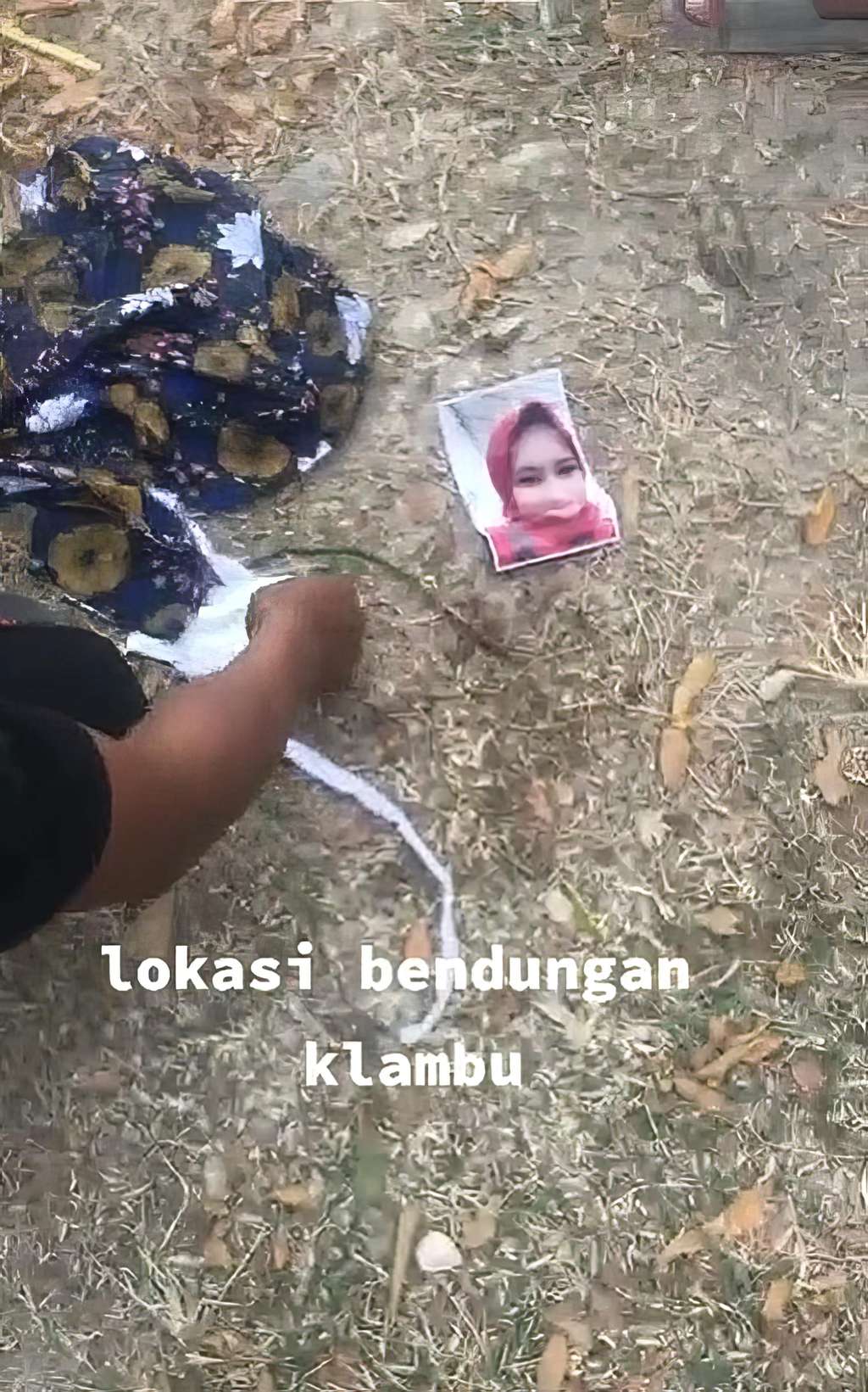 Pemancing temukan bungkusan misterius di bendungan.