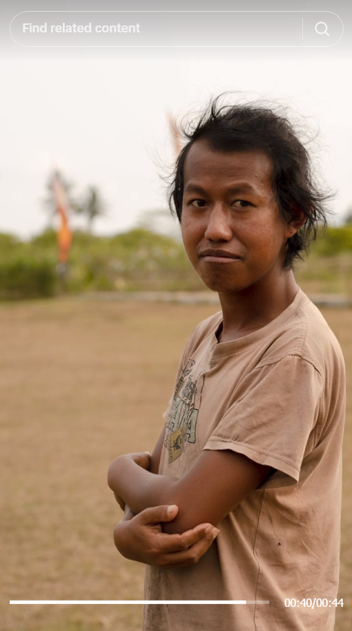Bertemu Teman Lama, Fotografer ini Tak Segan Menyapa dan Gercep Motret untuk Kenang-Kenangan