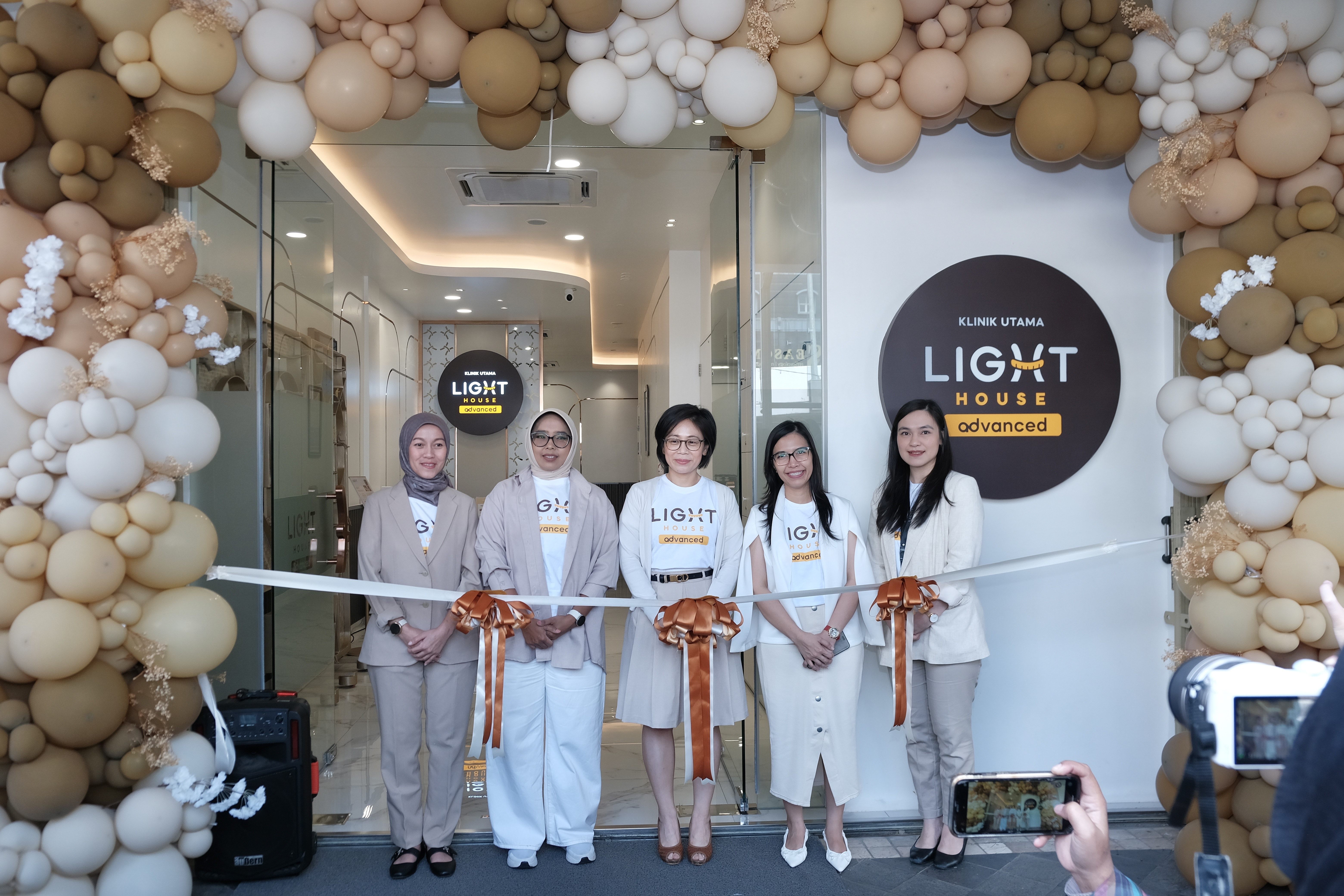 LIGHThouse Advanced Resmikan Klinik Baru di Kelapa Gading, Tawarkan Layanan Bariatrik, Fat Removal, dan Pendampingan Komprehensif