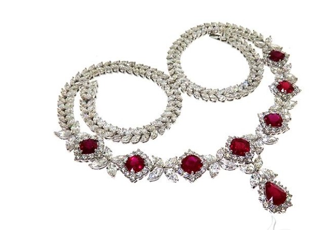 Kalung Rubi Iriana