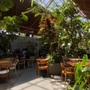 6 Kafe Estetik di Bandung yang Bikin Betah Nongkrong
