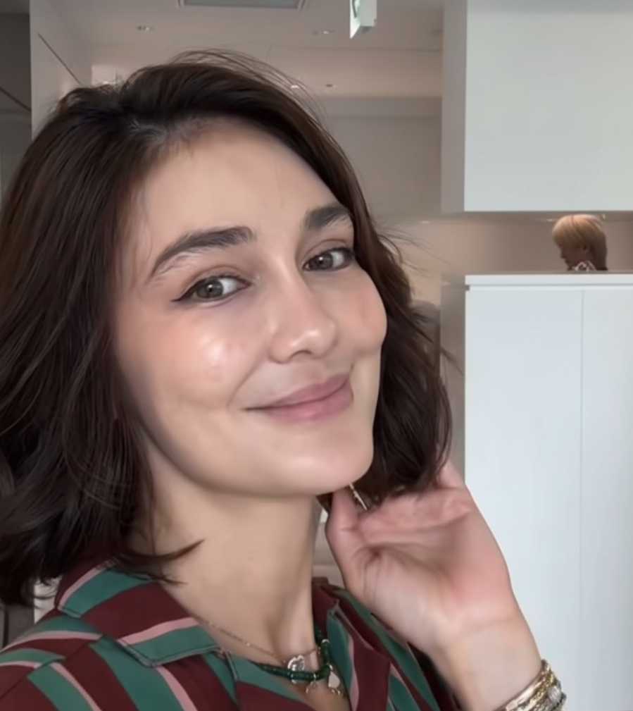 Rambut bob pendek Luna Maya