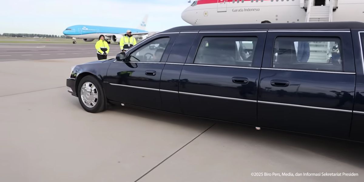Mobil Limousine Kerajaan Belanda