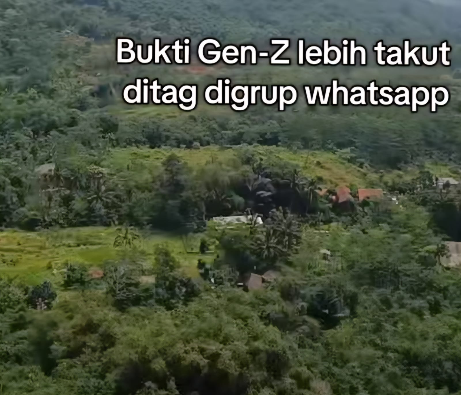 Balas chat pekerjaan di tebing