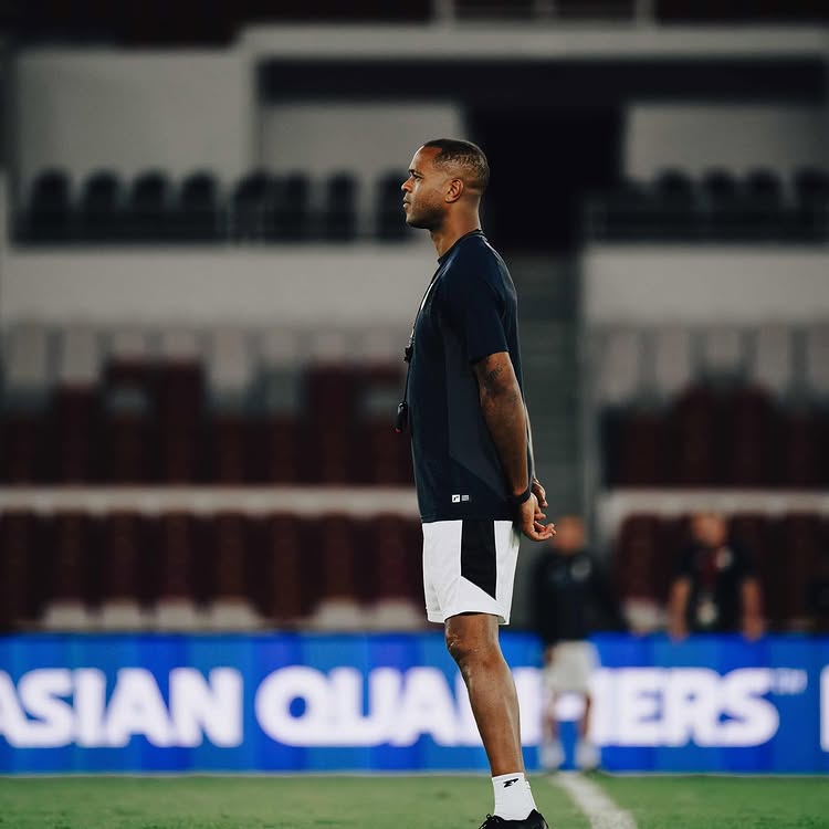 Pelatih Patrick Kluivert