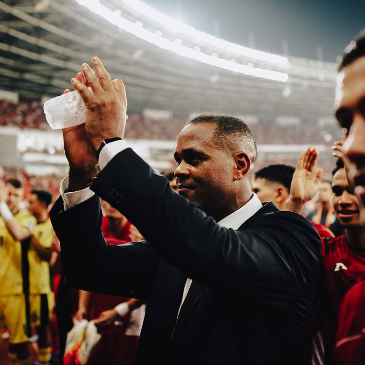 Pelatih Patrick Kluivert