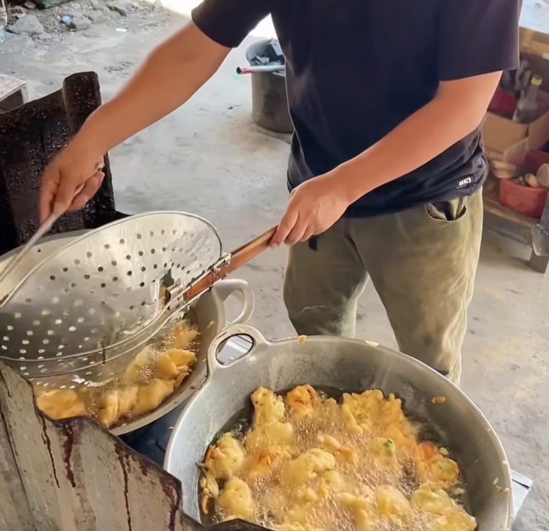 Angkringan Tentrem Kang Doel Angkringan Tentrem Kang Doel