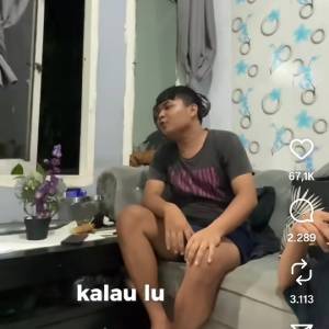 Momen Kocak Komunitas Pengangguran Lagi Kumpul, Ngapain Kerja tapi Gak Kaya?