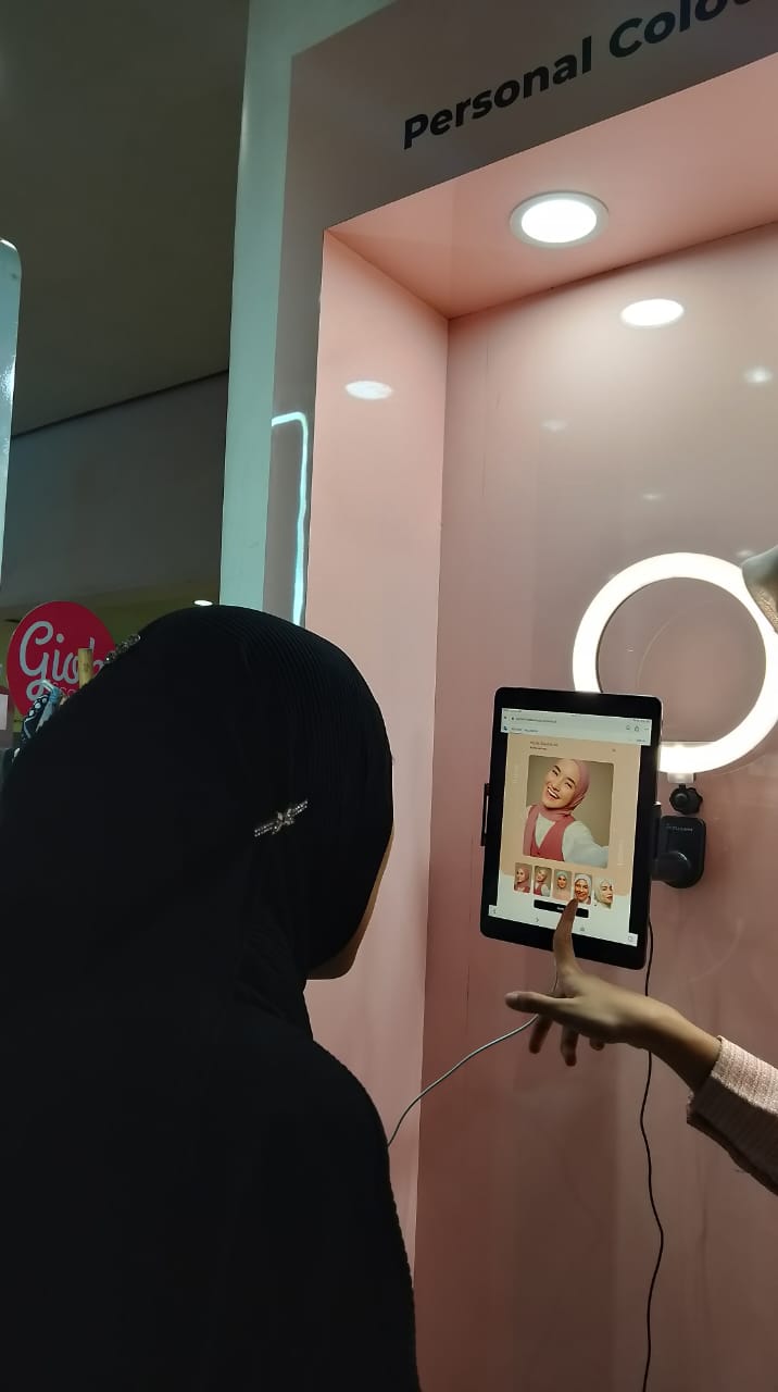 Wardah Hijab Studio AI