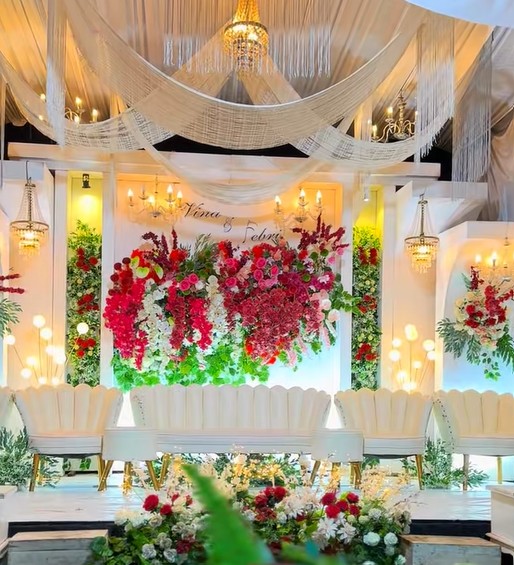 Dekorasi pengantin yang kabur dengan mantan kekasih